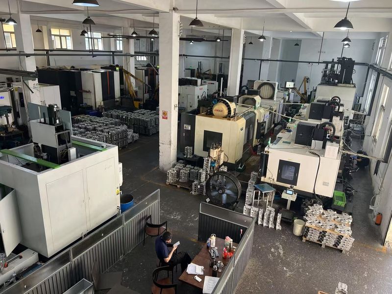 Yimi (Guangzhou) Automotive Parts Co, Ltd manufacturer production line