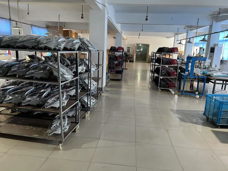 Yimi (Guangzhou) Automotive Parts Co, Ltd manufacturer production line