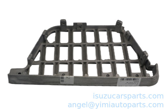ISUZU NKR94 PLATE STEP RH 8978599960 8978679680